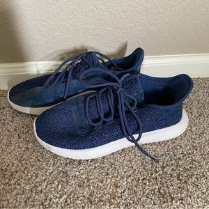 Adidas Tubular shoes